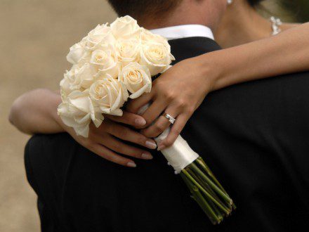 5 Cream roses bouquet1