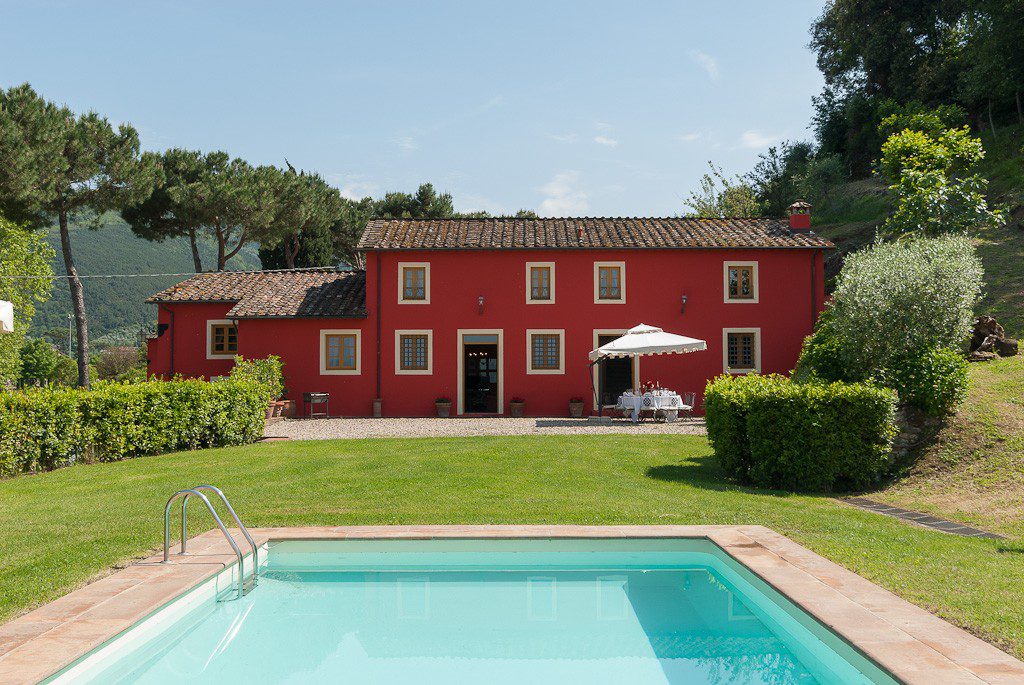 Family Holiday in Tuscany -villa frantoio pool with villa view