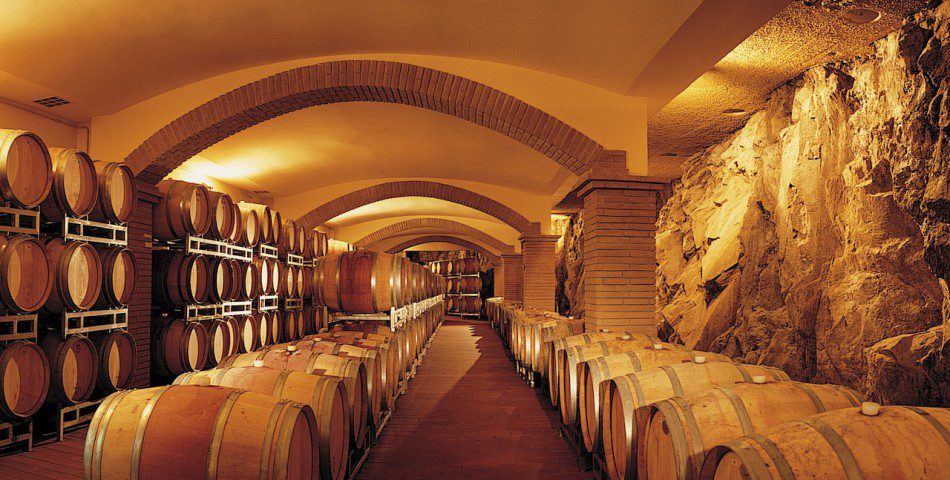 13 chianti wedding vineyard villa wine cellar