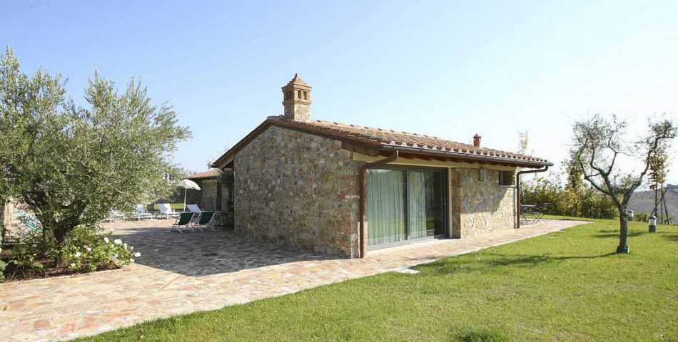 Tuscany Air Conditioned 3 bedroom villa