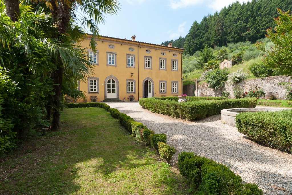 Luxury Villa Rental in Lucca