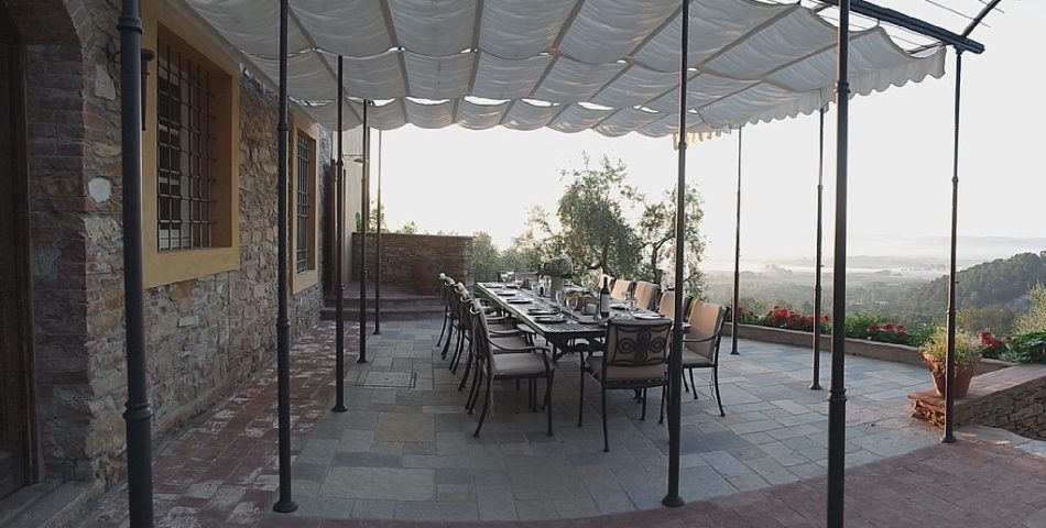 OUTSIDE DINING AREA