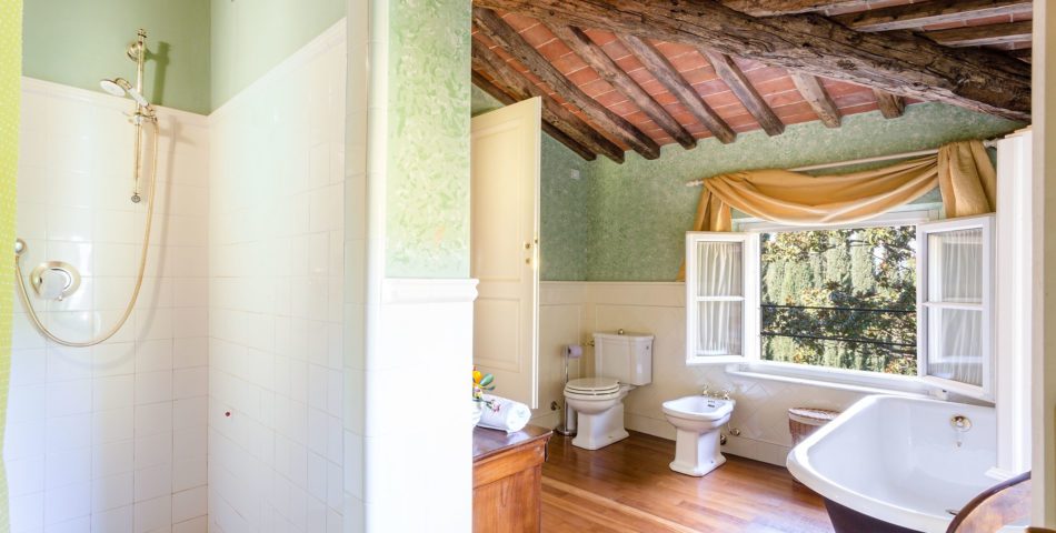 Luxury private villa in lucca 6 bedrooms with ensuite bathroom