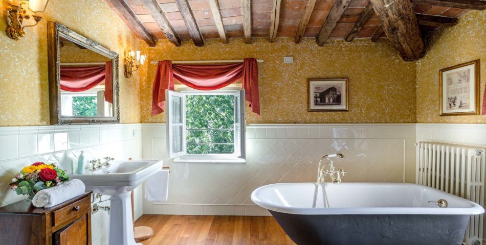 Villa Boschiglia in Lucca bathroom 5
