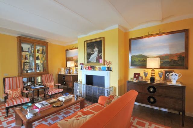 11 tuscany villa civetta with AC livingroom