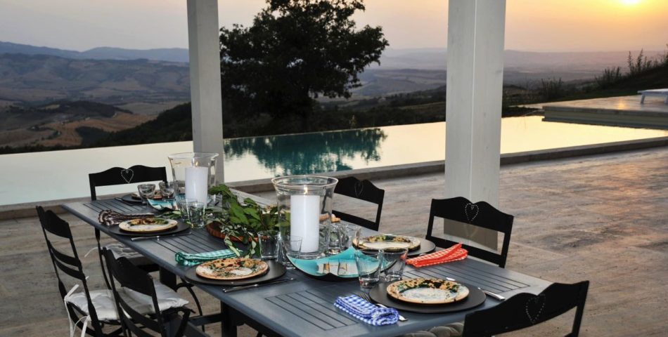 6 bedroom luxury villa in valdorcia dining outdoor