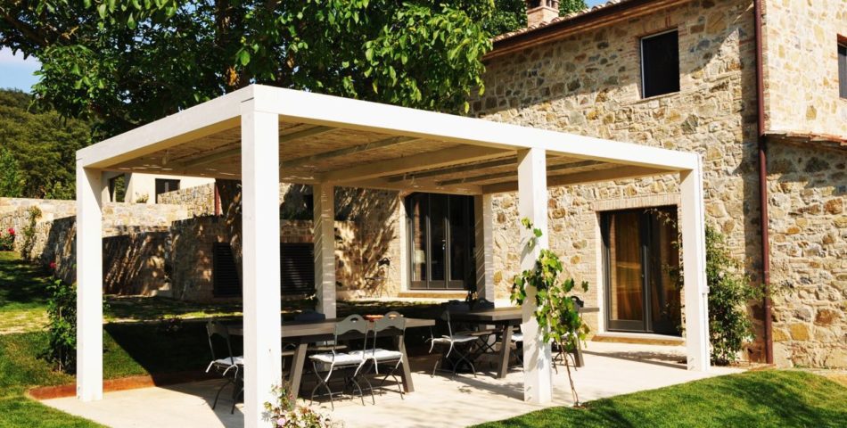 6 bedroom villa outdoor dining