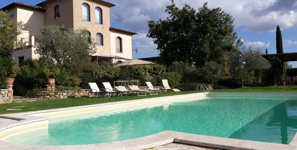 Luxury villa in Montepulciano with heated pool