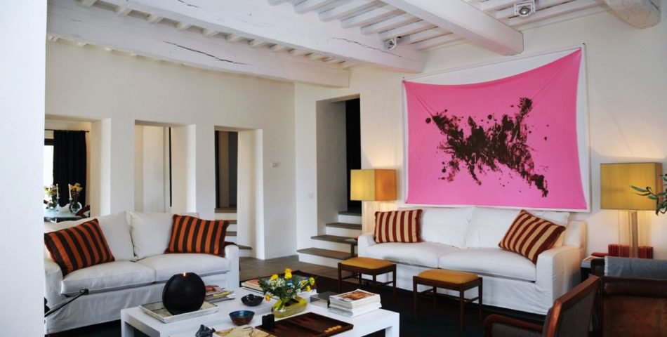 luxury estate near siena living room