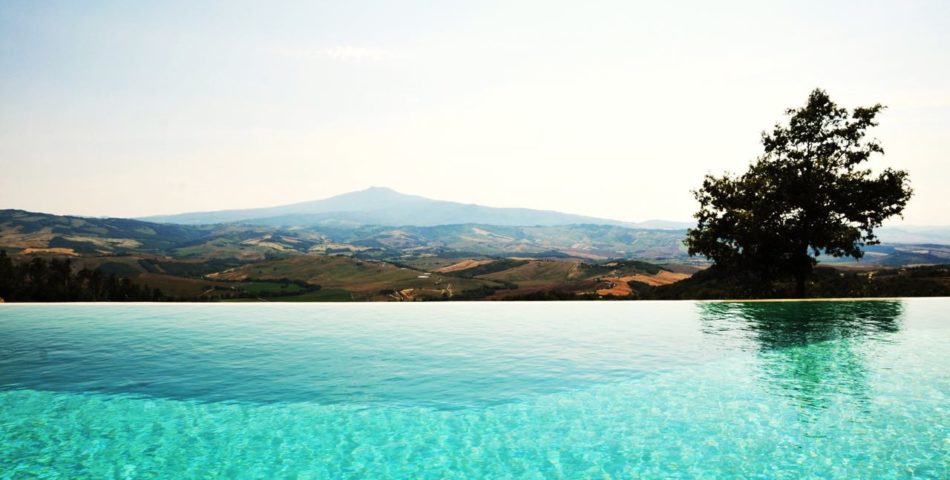 luxury villa in valdorcia infinity pool