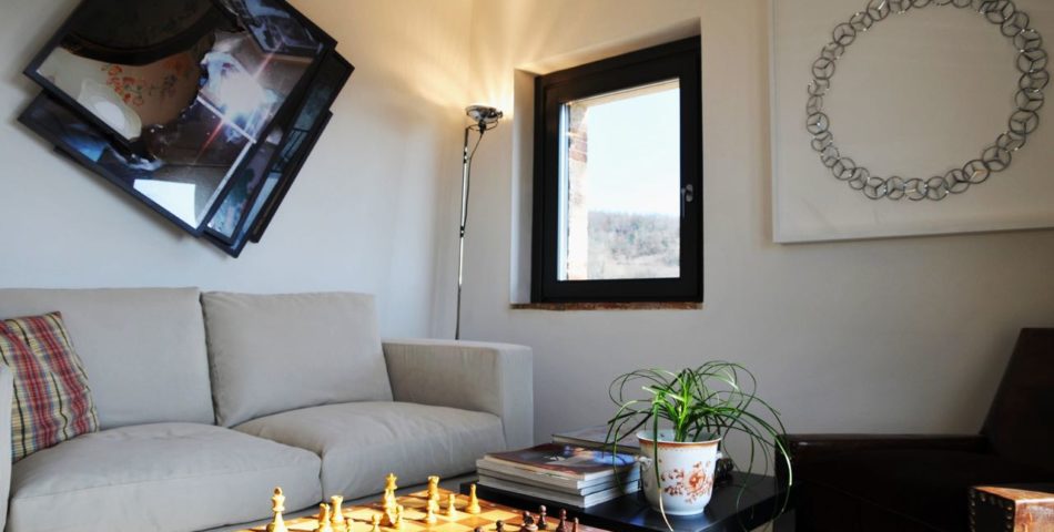luxury villa in valdorcia sitting room