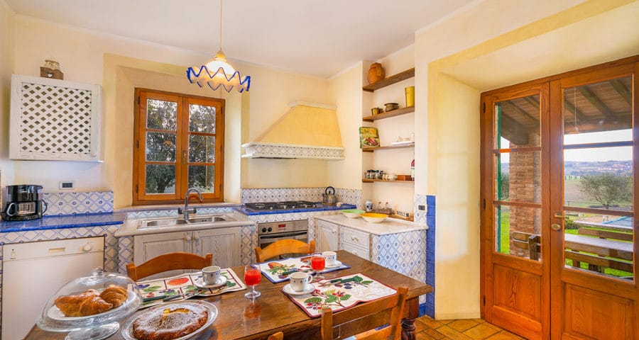 siena villa kitchen