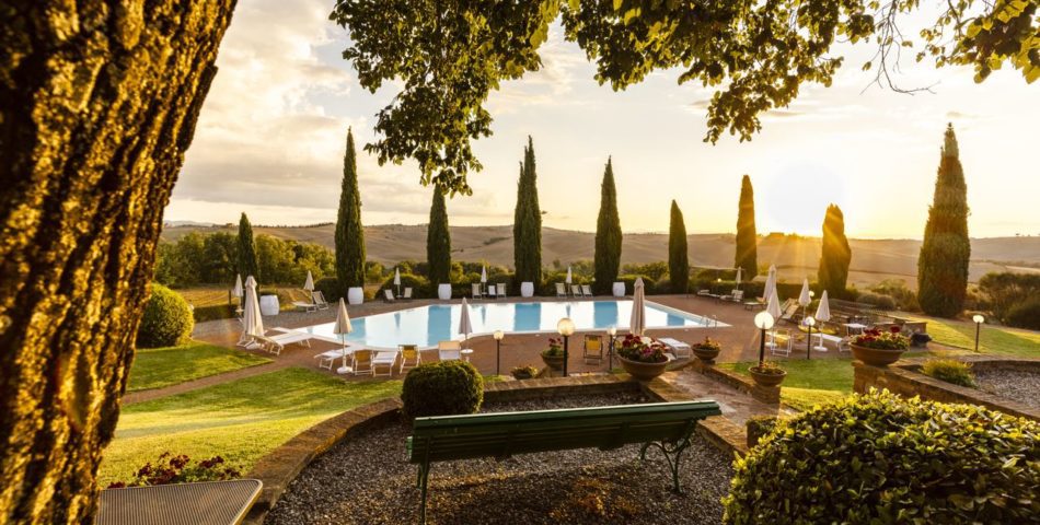 14 bedroom air conditioned siena villa with pool