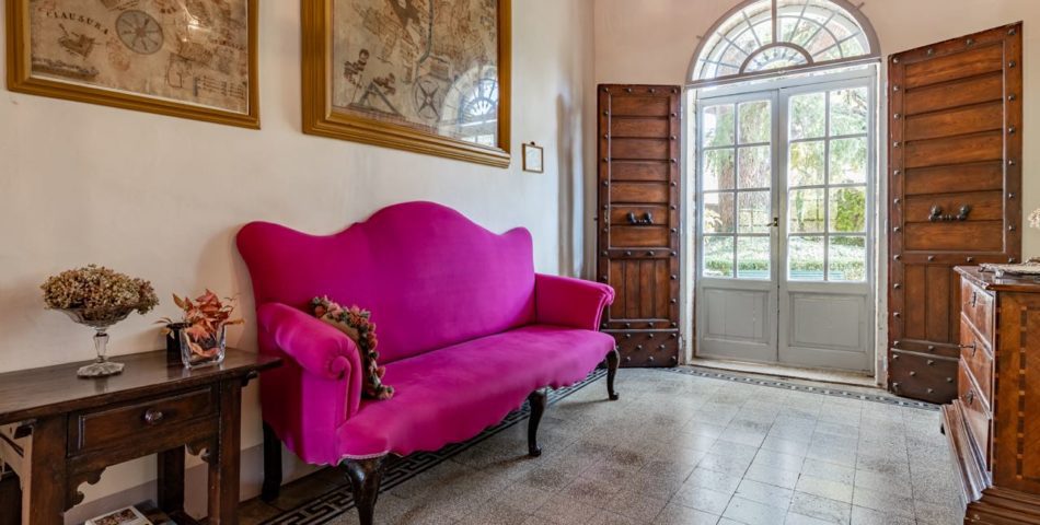 montalcino villa pink sofa