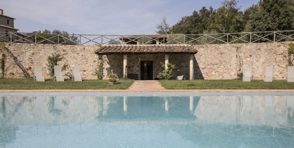 14 bedroom sienna villa with pool