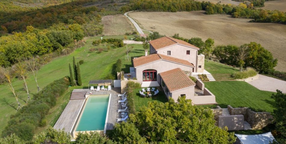 Luxury Rental home with pool in valdorcia Aerial view