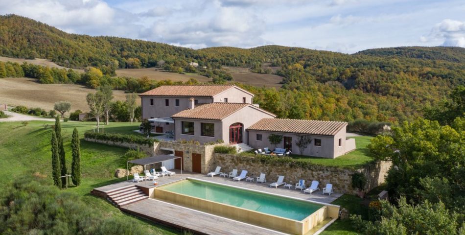 Prestigious private villa with pool pool view