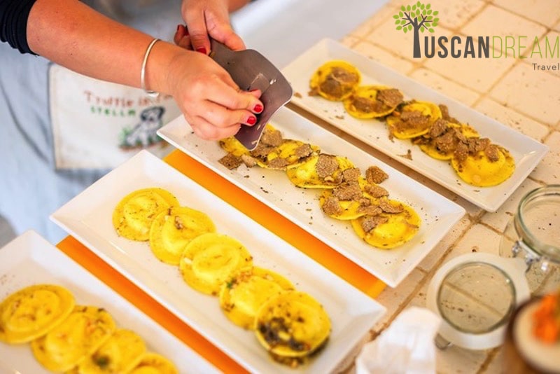 caccia al tartufo truffle hunter experience cooking class tasting tour cooking with truffles
