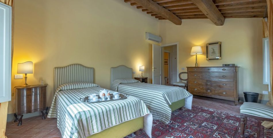 Villa Santa Maria bedroom1c