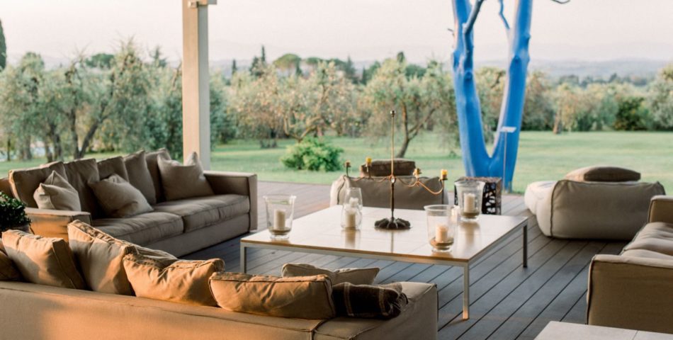7 bedroom villa with AC outdoor lounge area