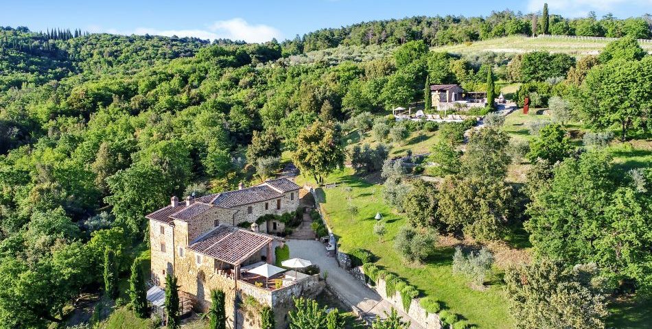 02 Tuscan Country Style villa Exterior
