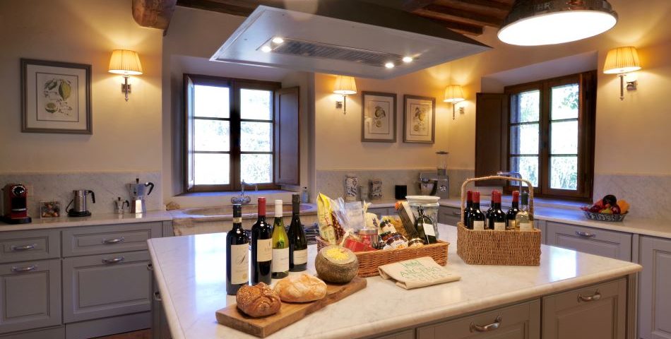 12 MV Chianti Wine Estate Villa Kitchen