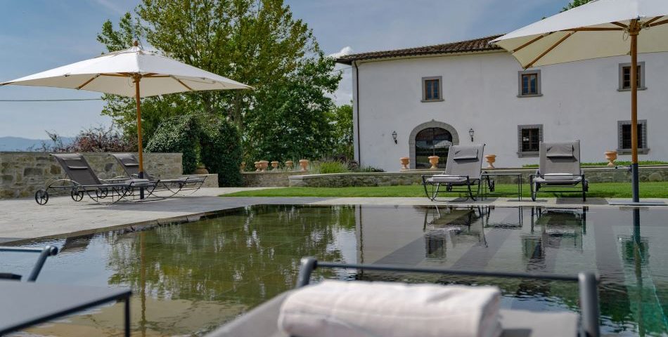 9 bedroom large villa in Tuscany for family reunion