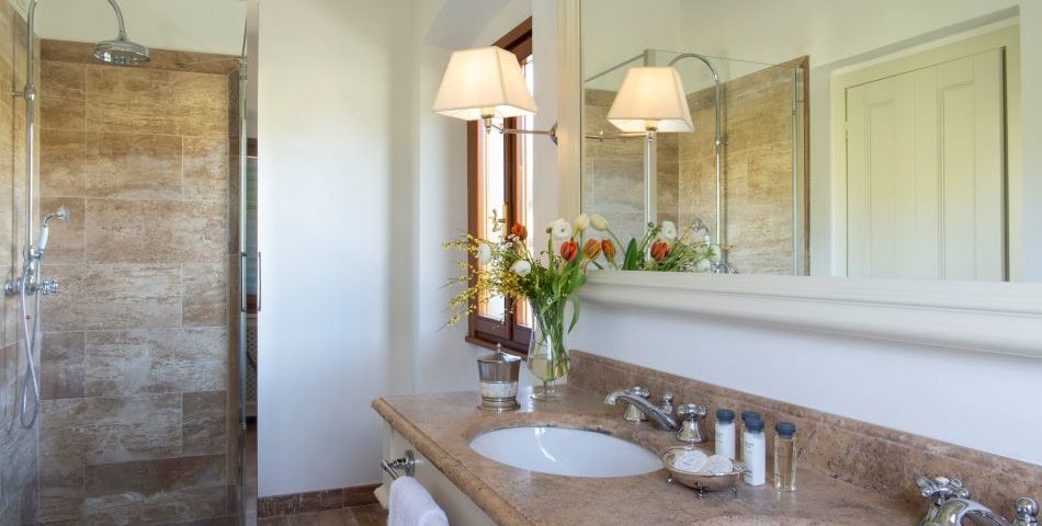 florence villa bathroom 2