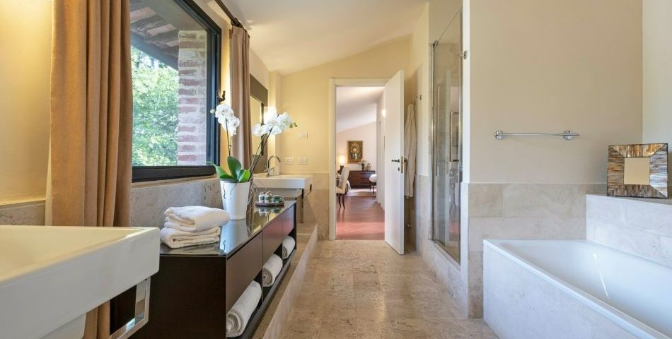 Chianti villa pianella tuscany master bathroom