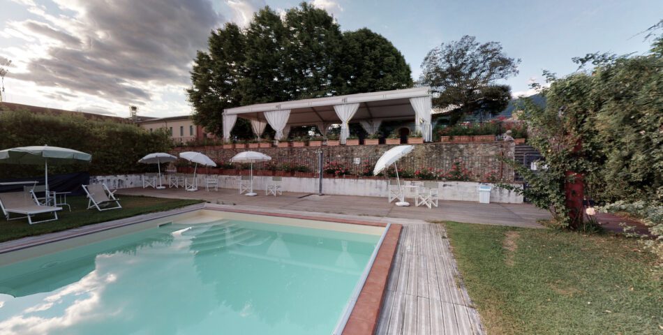Luxury Villa Italy Pool 1