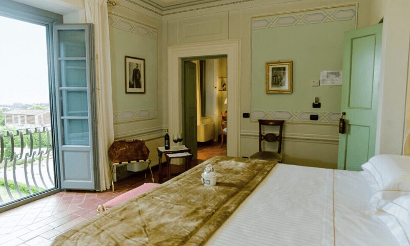 Luxury Villa Italy bedroom 5