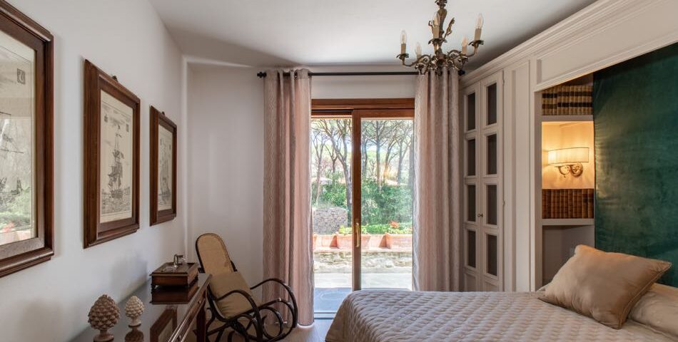 21 Luxury villa in Roccamare Bedroom