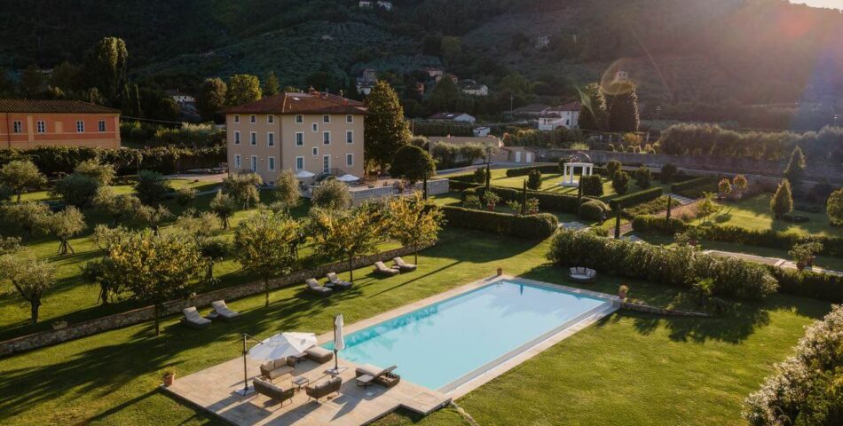 villas to rent near lucca italy pool