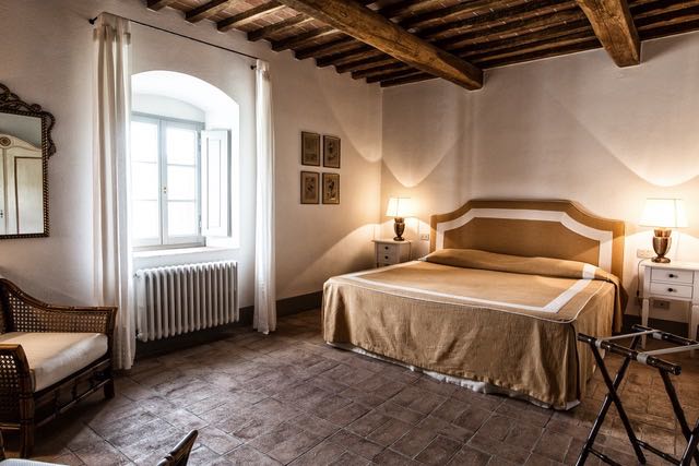 Villa in Chianti to rent 11 bedroom property