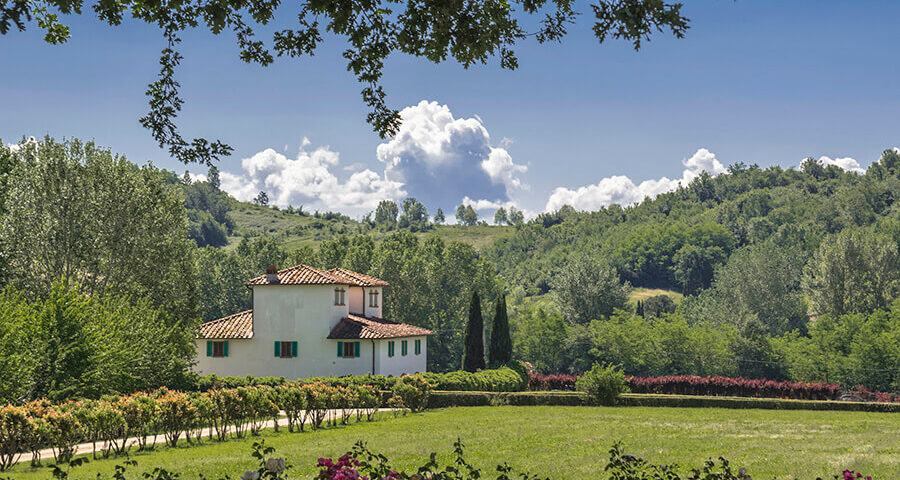 Florentine Villa in Tuscany Exterior 2