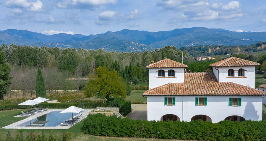 Florentine Villa in Tuscany Outdoors Pool