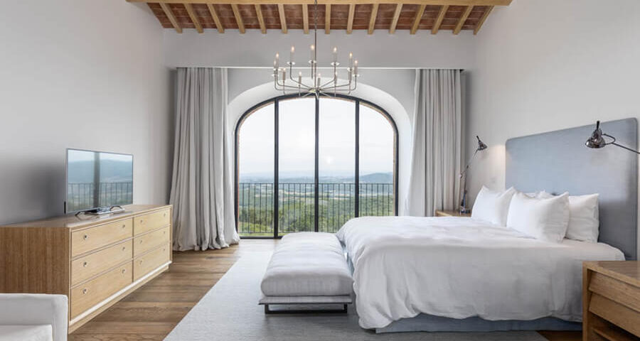 Siena Italy villa rentals bedroom 2